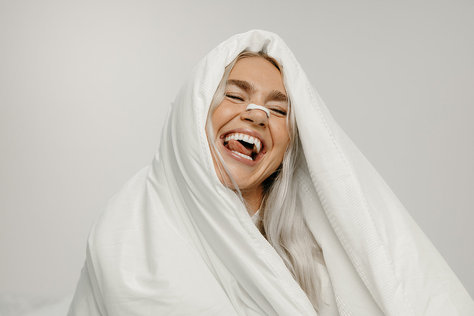 A Dentist Weighs in on How Your Breath Affects Your Oral Health–and Overall Health